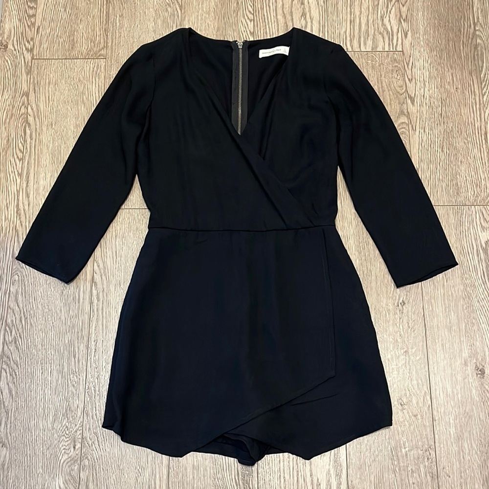 Abercrombie & Fitch skort/romper with 3/4 sleeves